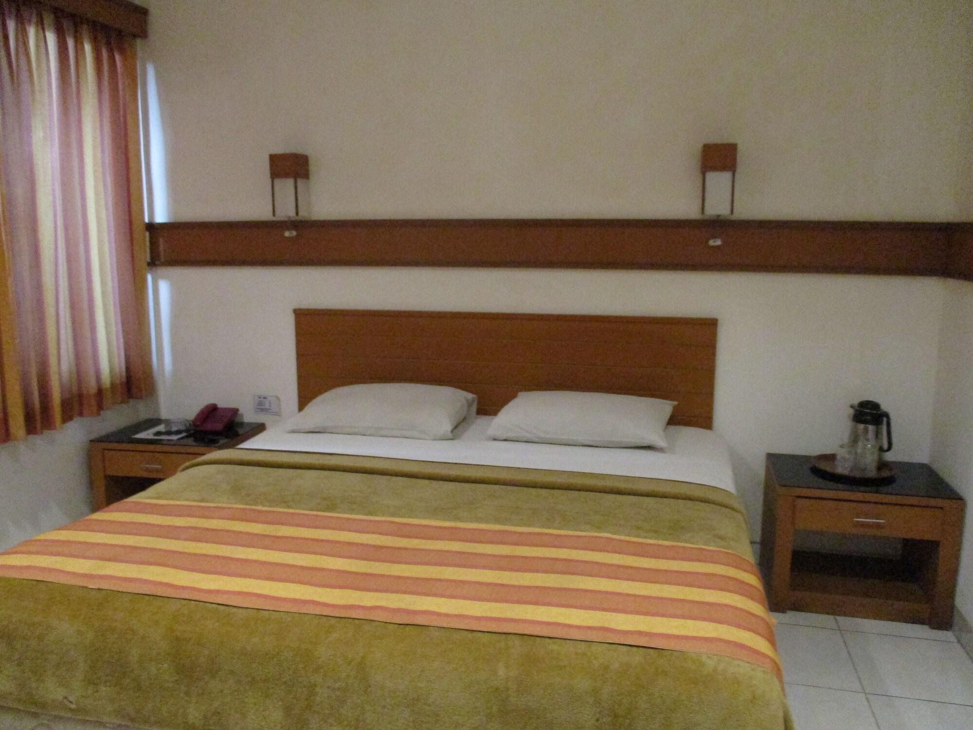 Hotel Caravan Tanah Abang Jakarta Ngoại thất bức ảnh