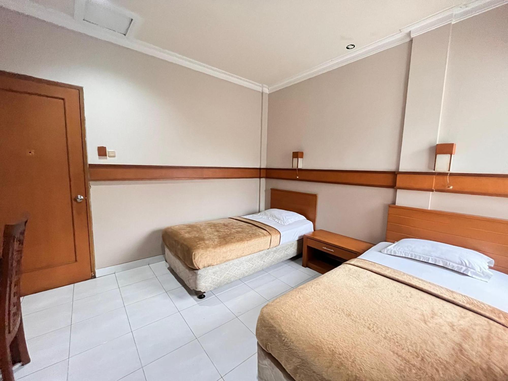 Hotel Caravan Tanah Abang Jakarta Ngoại thất bức ảnh